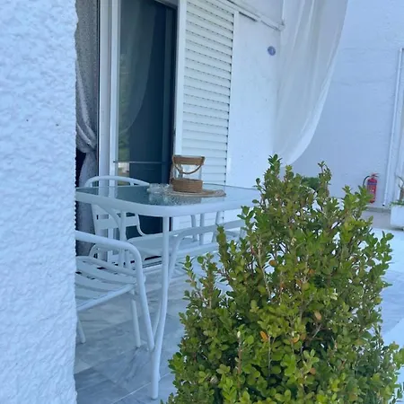 Lefki Гостевой дом 3*