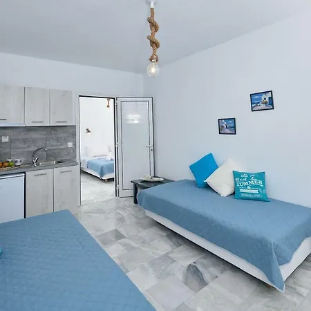 Pensión Lefki 3*