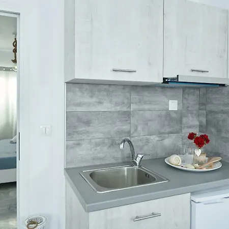 Lefki بيت ضيافة بوليخرونو